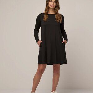 Wool&  Rowena  Swing Dress~Medium~Black~ regular length